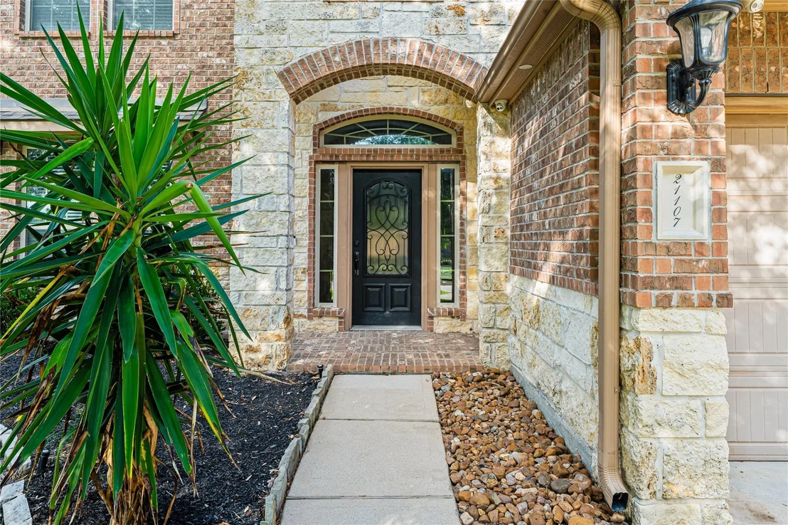 Photo of 21107 Knight Quest Drive