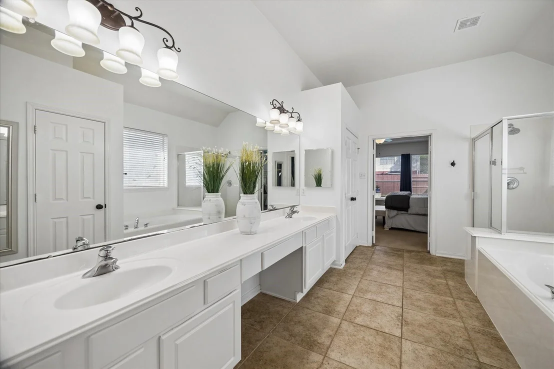 Photo of 9122 Memorial Valley Drive