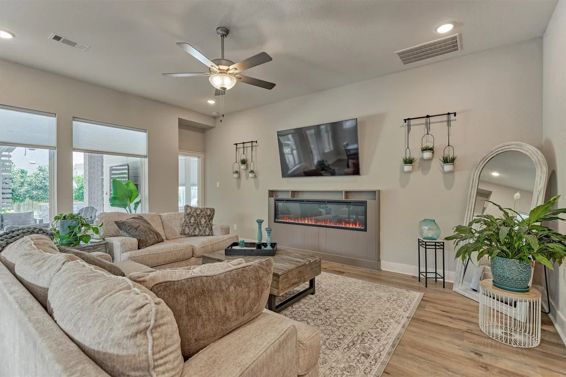 Photo of 320 Bromley Square Drive