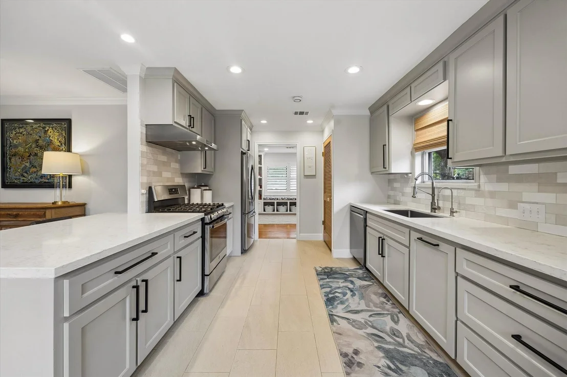 Photo of 2034 De Milo Drive