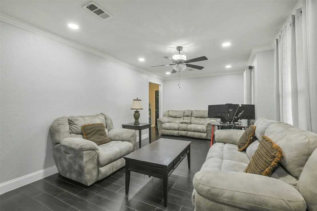 Photo of 6806 Glen Rock Drive