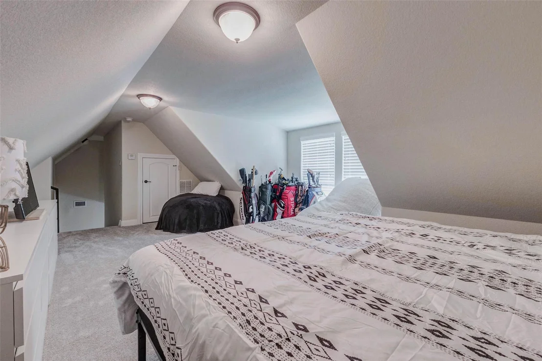 Photo of 4915 Westchester Drive