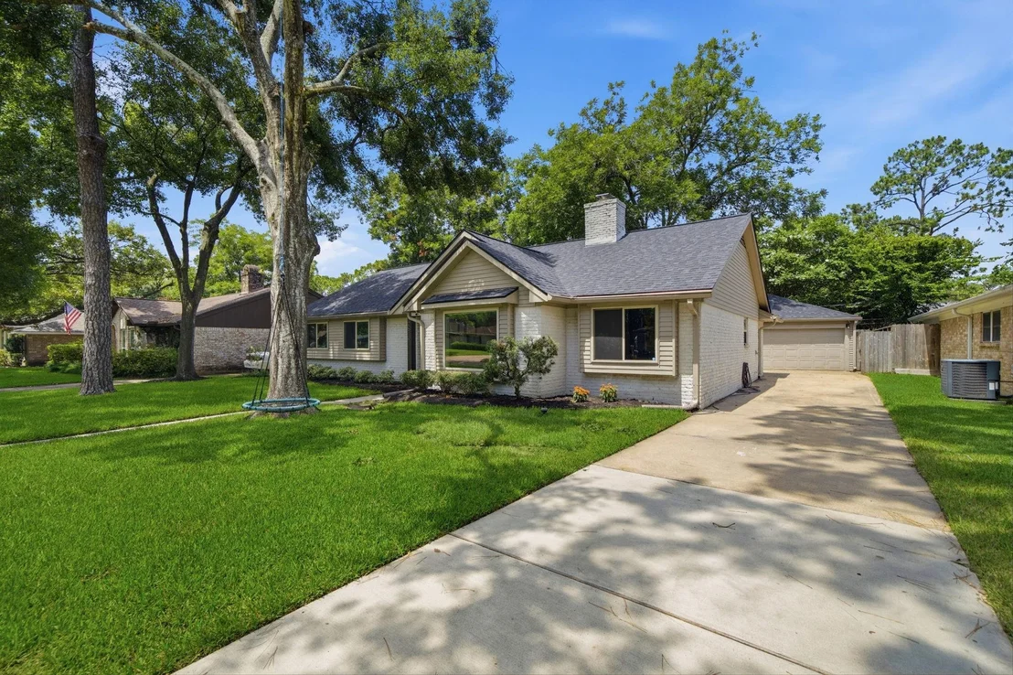 Photo of 2619 Parana Drive