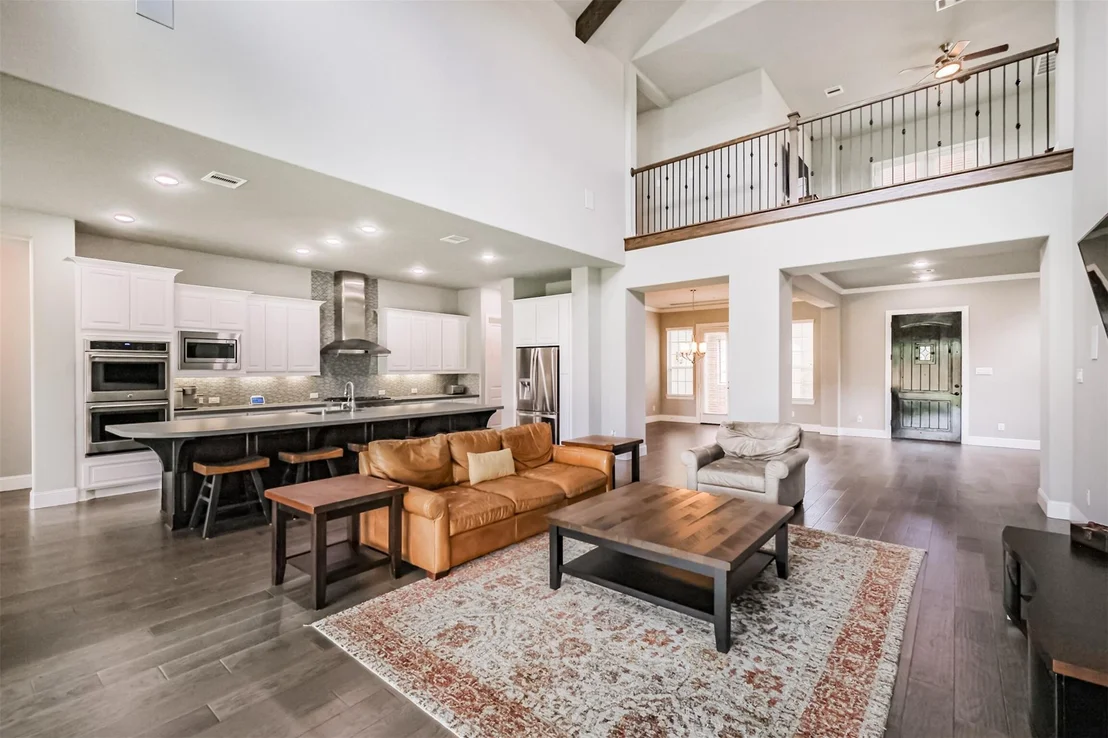 Photo of 3722 Edison Lane