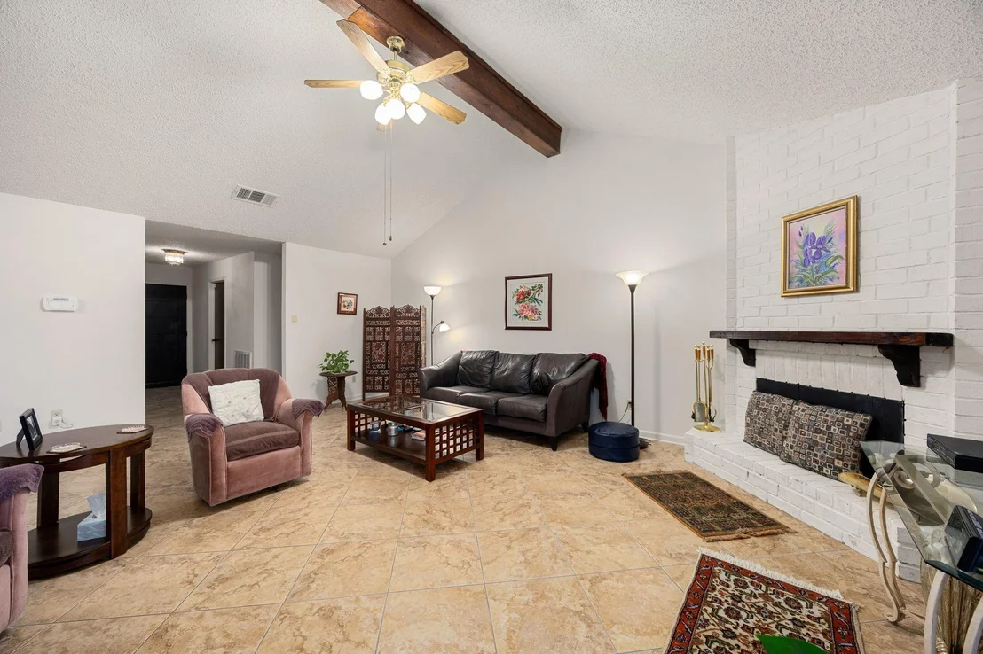 Photo of 2306 Townhall Lane