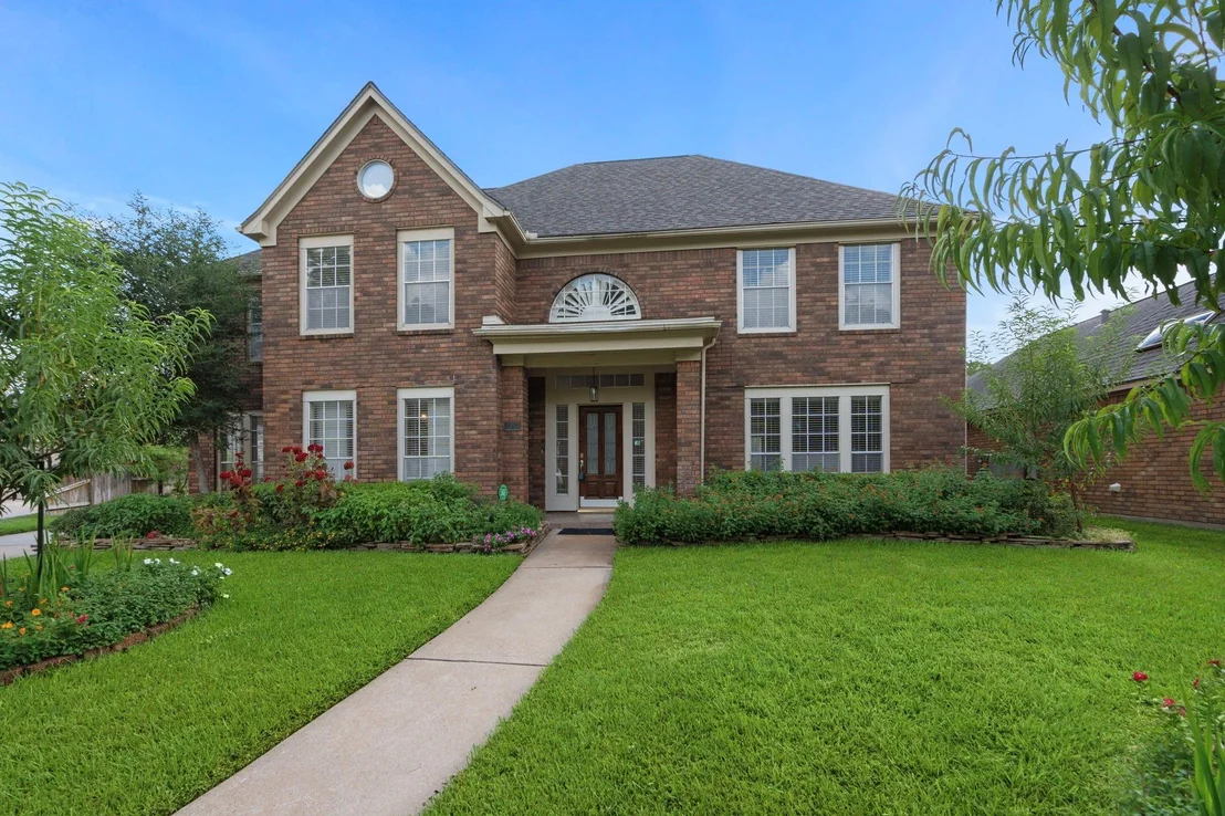 Photo of 7414 Starbridge Drive