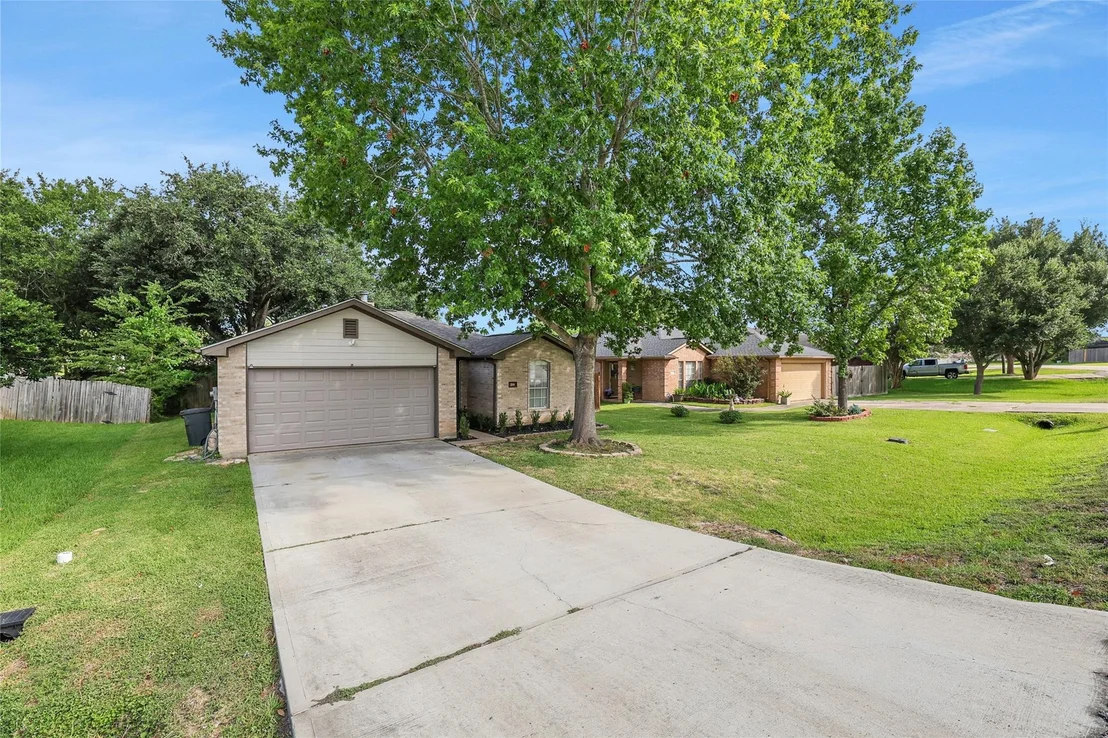 Photo of 219 Cape Conroe Drive