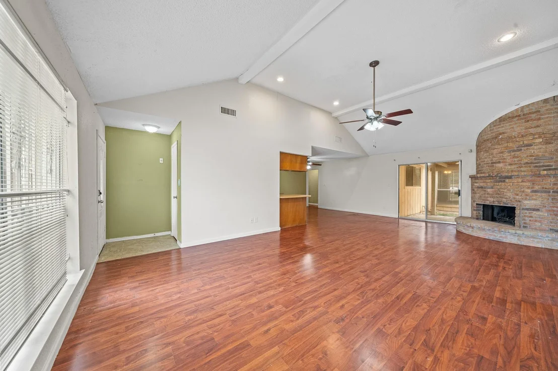 Photo of 10714 Sherburne Drive