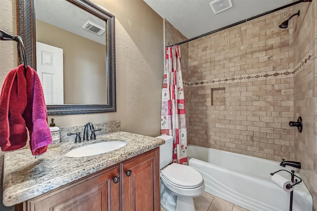 Photo of 101 Oak Drive