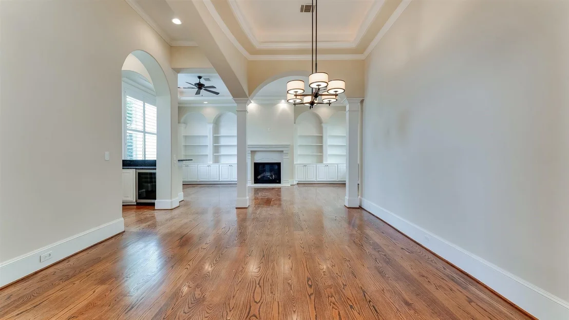 Photo of Unit E at 1700 Sunset Boulevard