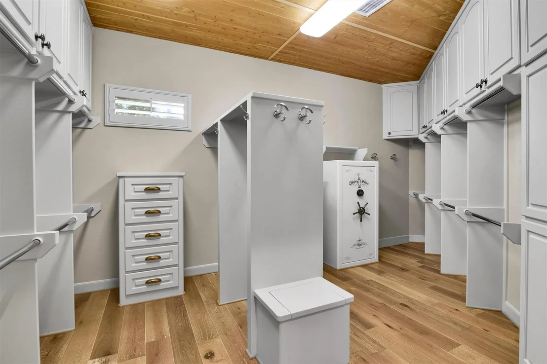 Photo of 6166 Canyon Ridge Lane