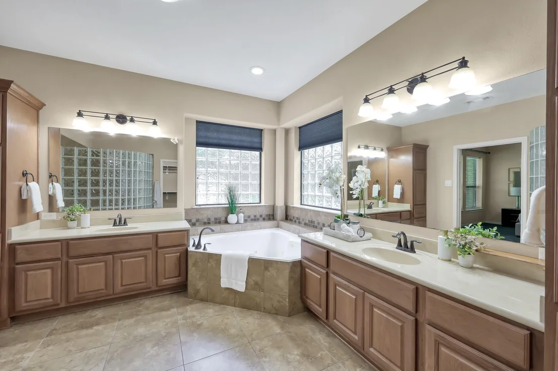 Photo of 17519 Indigo Hills Drive