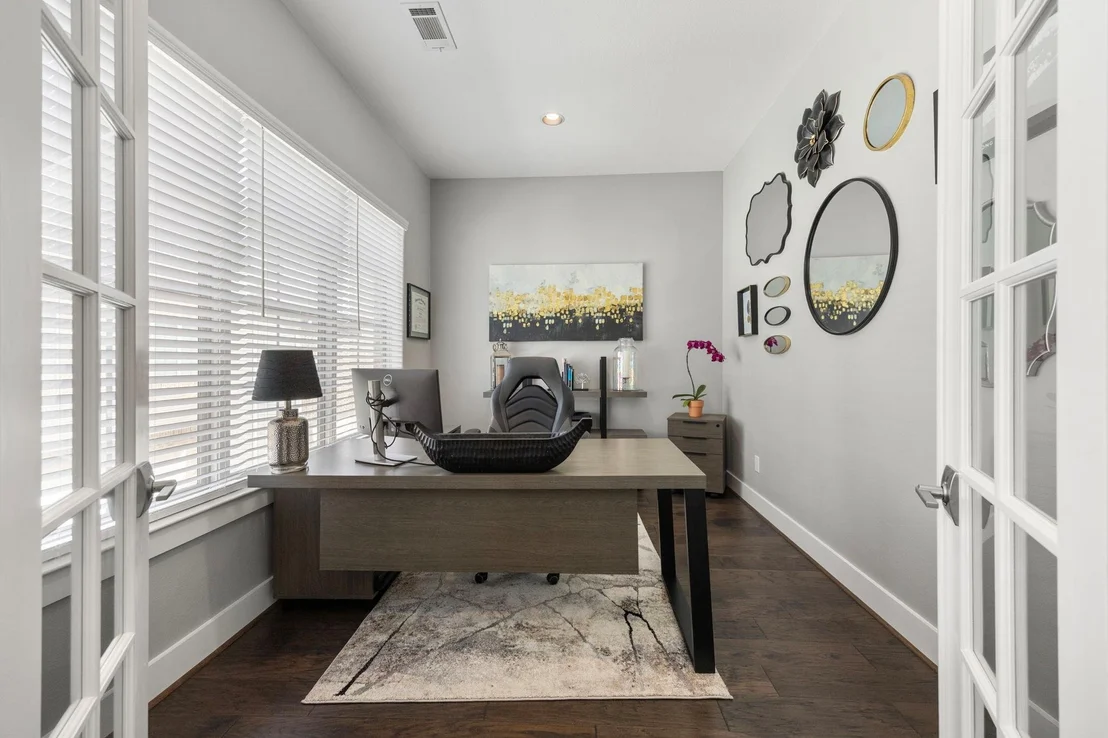Photo of 1216 Murrayhill Drive