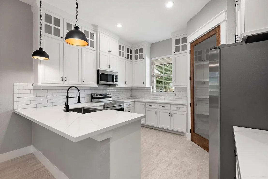 Photo of 13222 Doral Circle