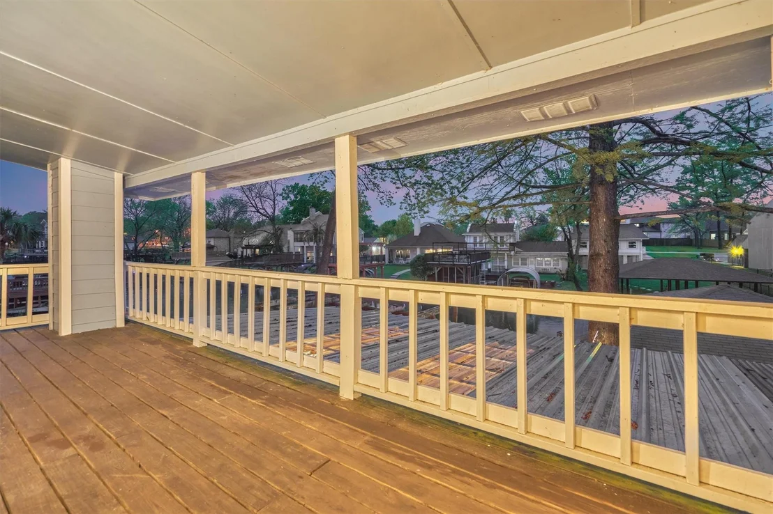 Photo of 807 Paradise Lane
