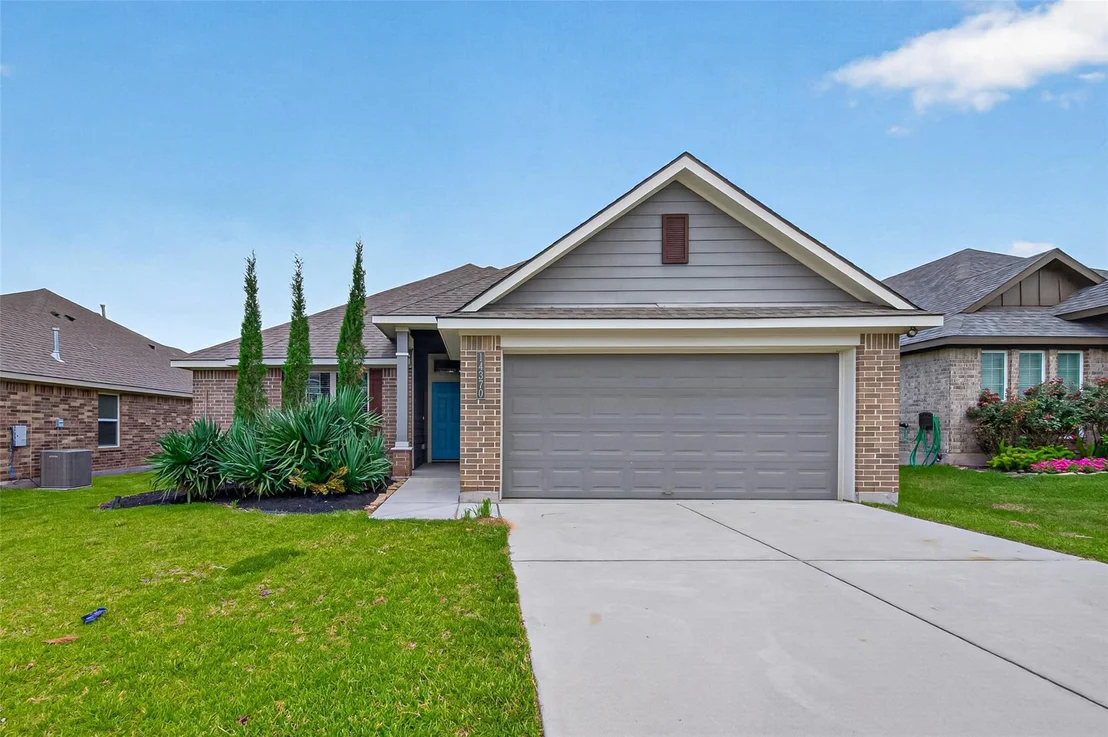 Photo of 14370 S Summerchase Circle