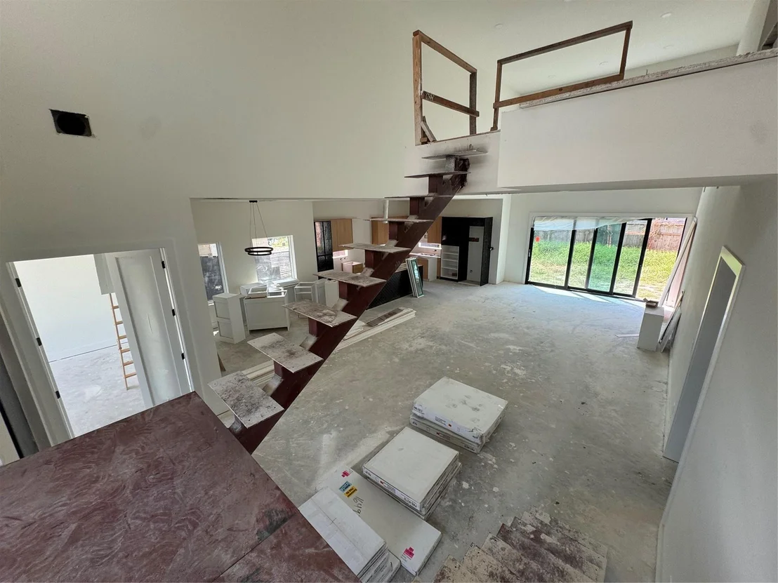 Photo of 8005 Ridgeview Drive
