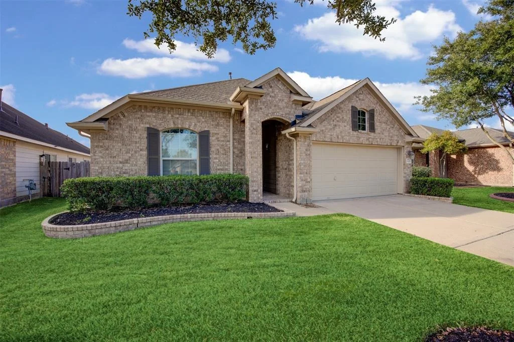 Photo of 15115 Olmstead Park Drive