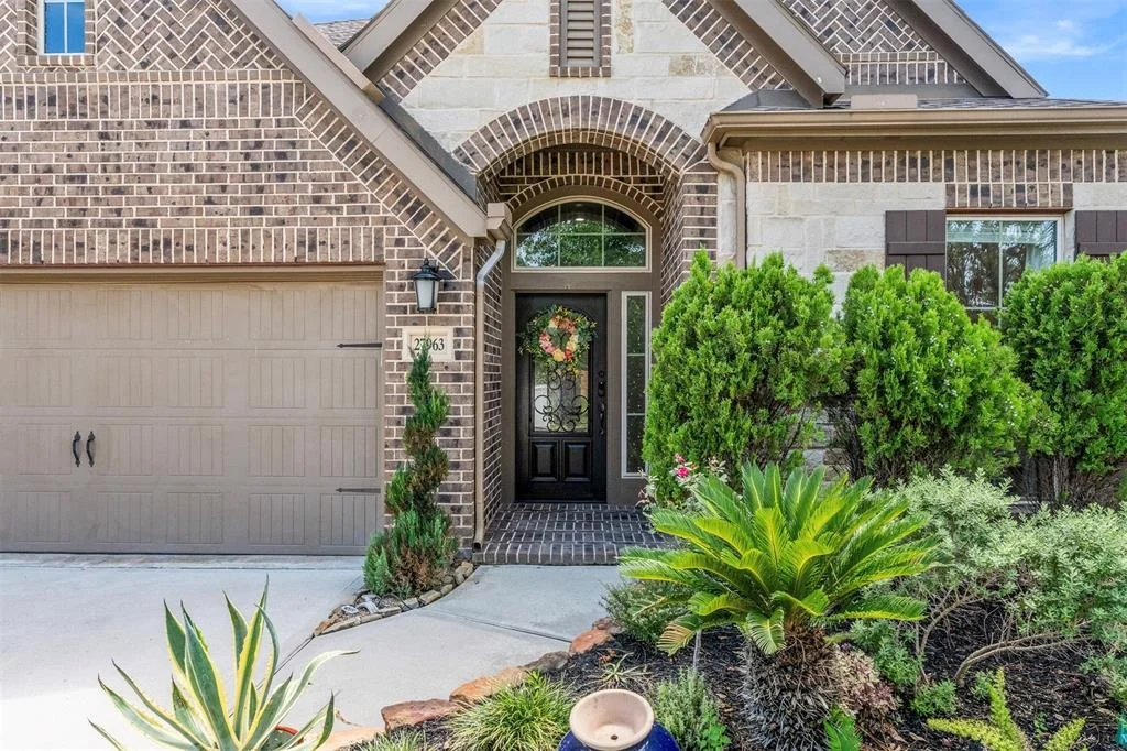 Photo of 27963 Emory Cove Drive