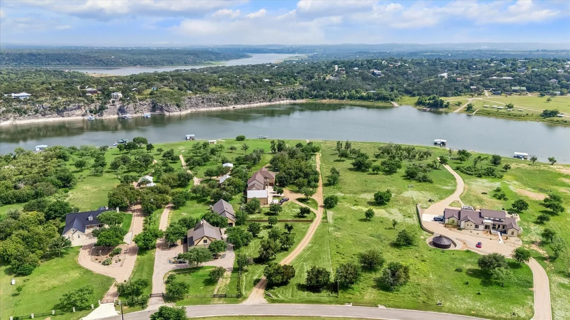 Photo of 511 Chimney Cove Drive