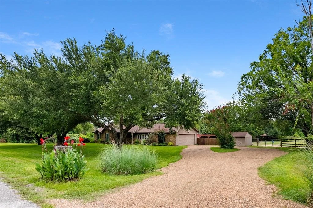 Photo of 4205 Wade Road