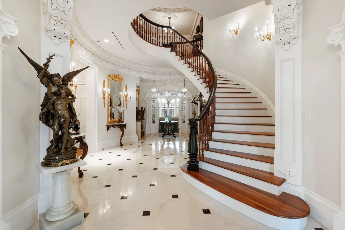Photo of 38 East Shore Drive