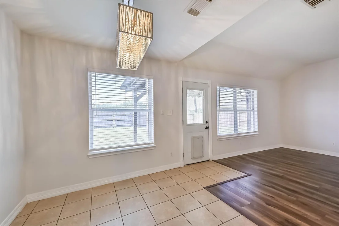 Photo of 911 Ruth Circle