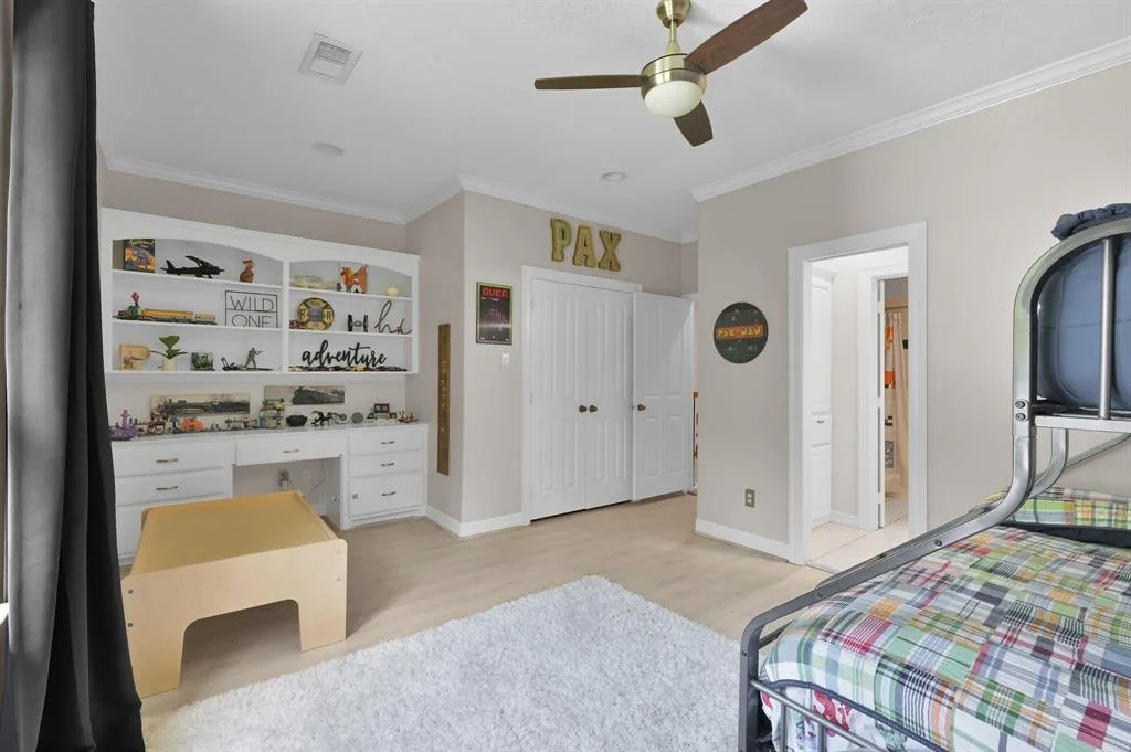 Photo of 10326 Paradise Valley Drive