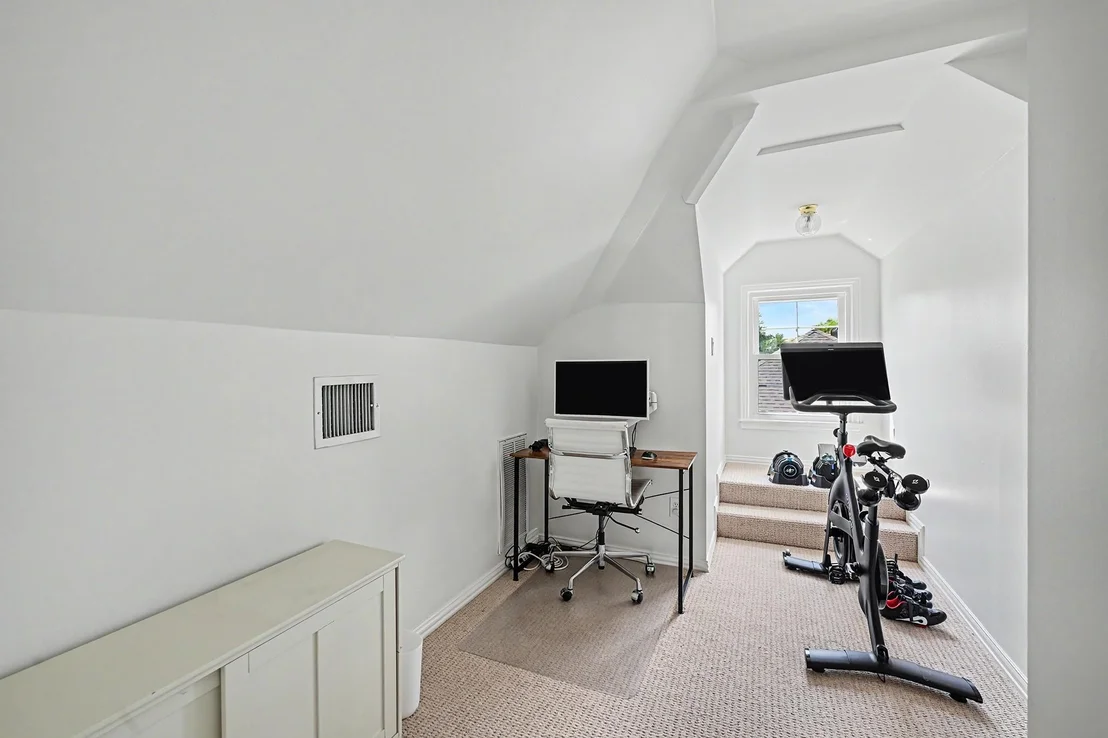 Photo of 5808 Fordham Street