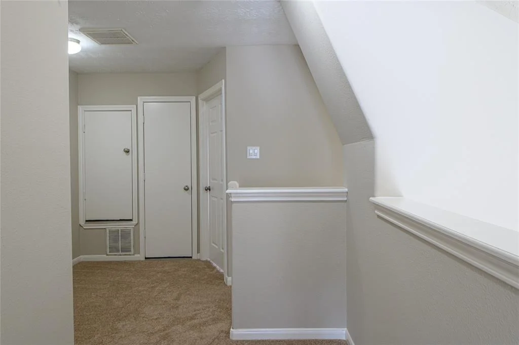 Photo of 815 Forest Bark Lane