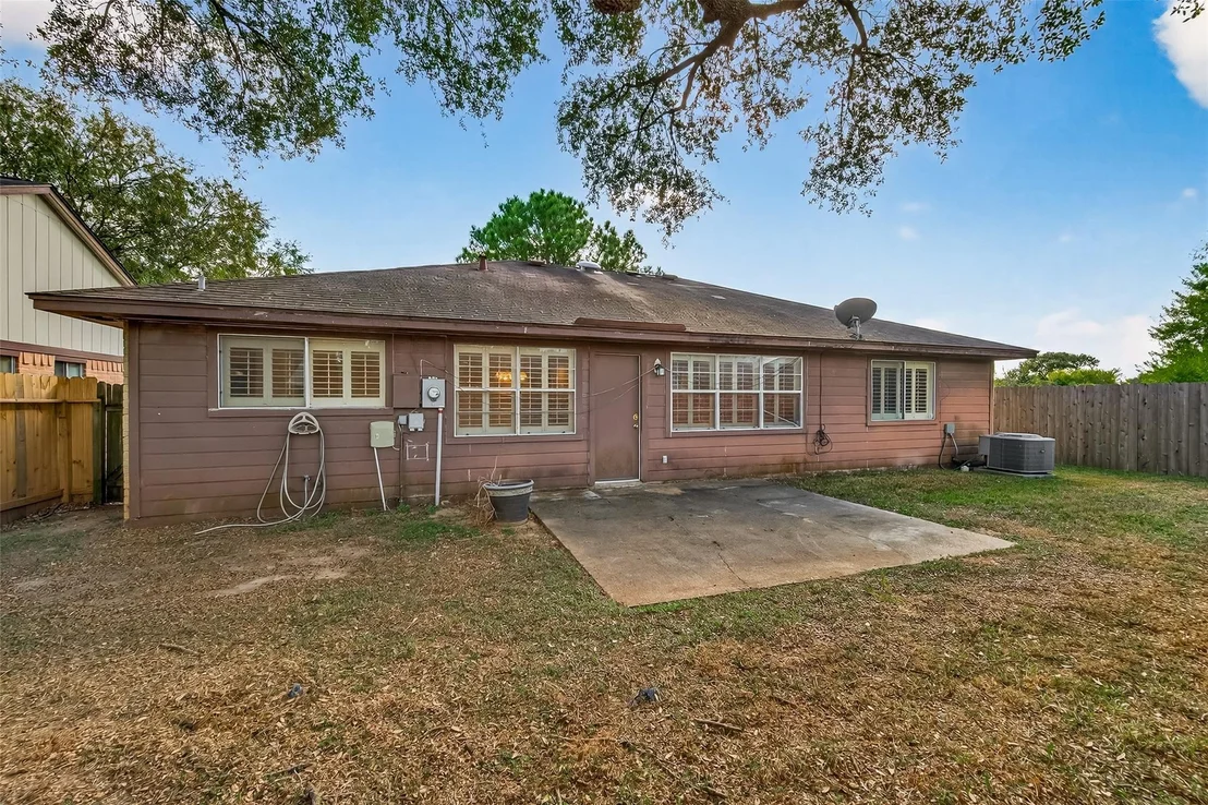 Photo of 16734 Pebbleglen Drive