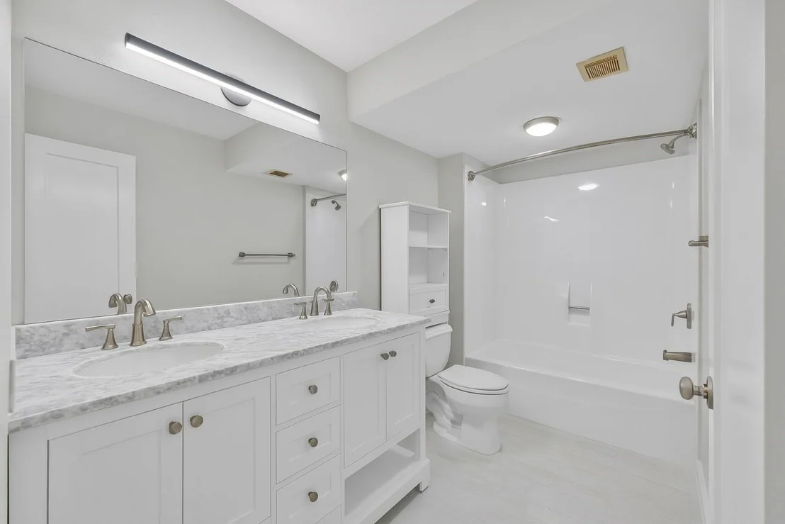 Photo of 8239 Twin Tree Lane
