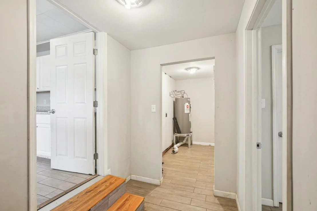 Photo of 1531 W 8th Street