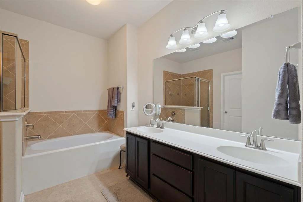 Photo of 1729 Park Oak Drive