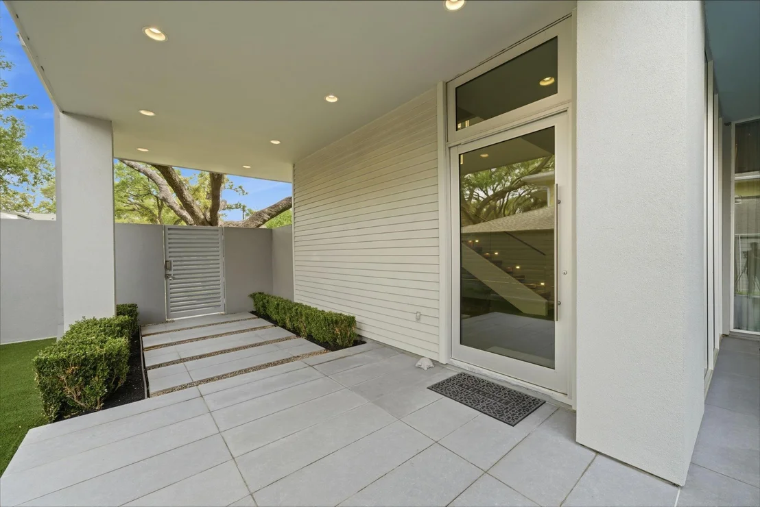 Photo of 4211 Markham Street