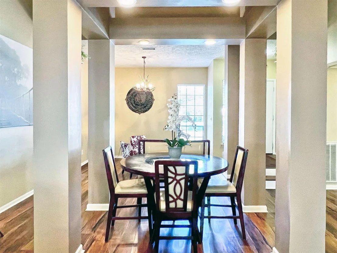 Photo of 12510 Millvan Drive