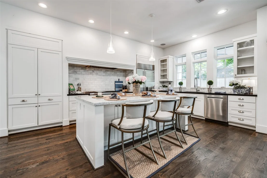 Photo of 2815 Albans Road