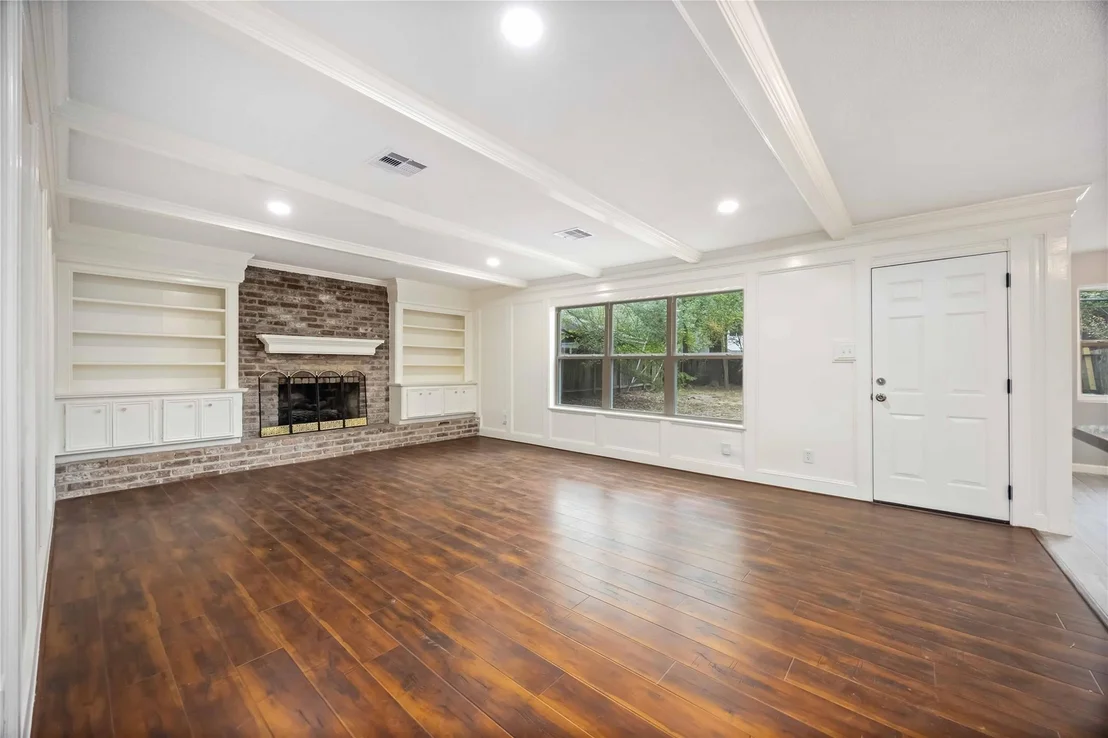 Photo of 3823 Fernglade Dr