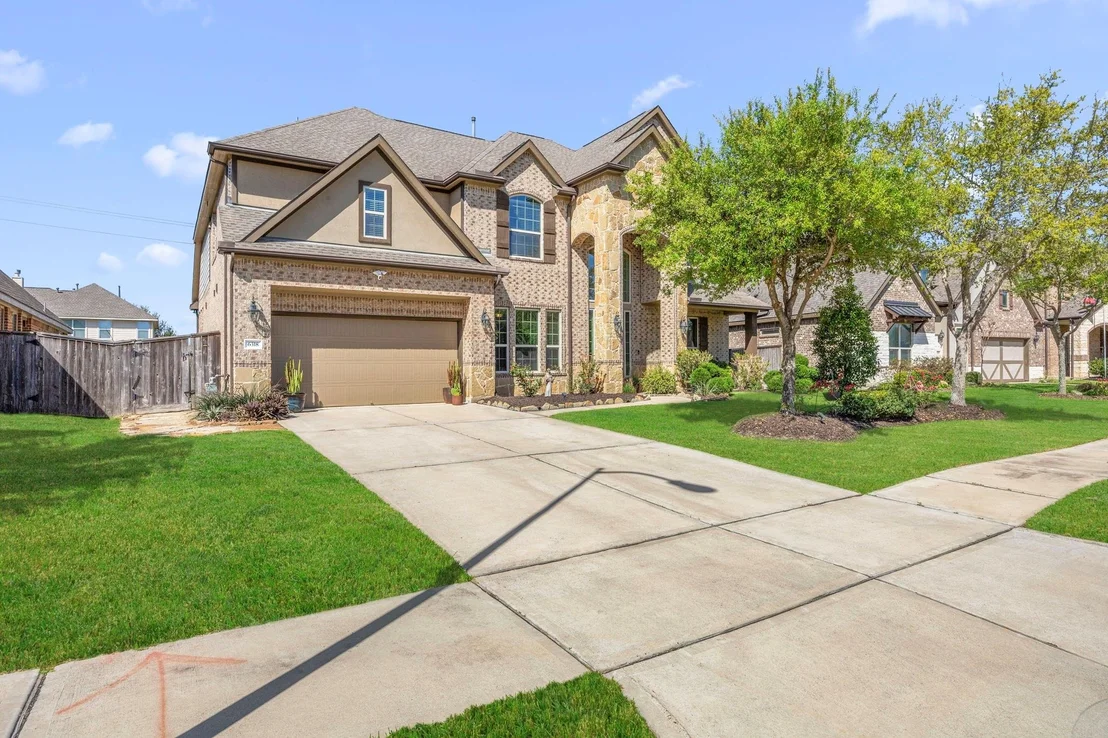 Photo of 6318 Sunstone Falls Lane