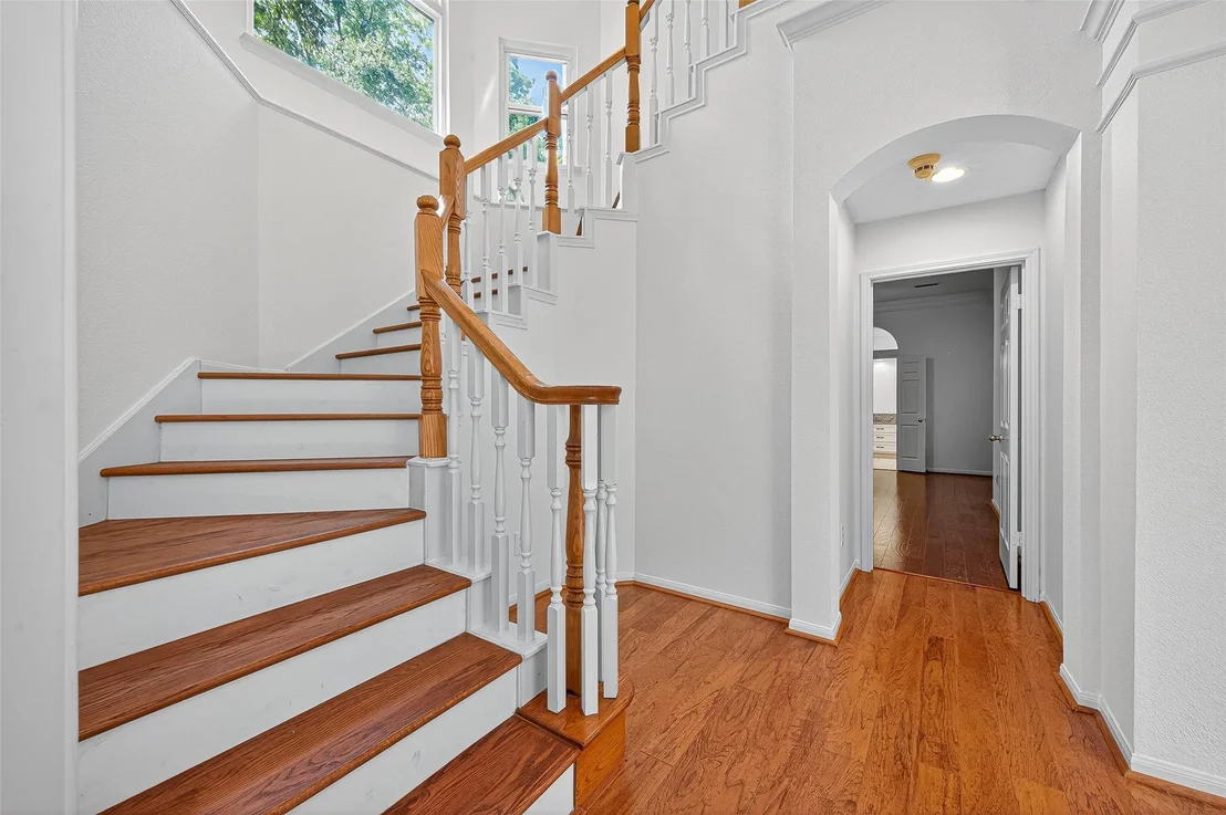 Photo of 151 W Coldbrook Circle