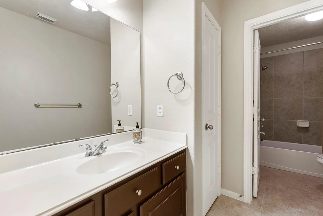 Photo of 14 N Bardsbrook Circle