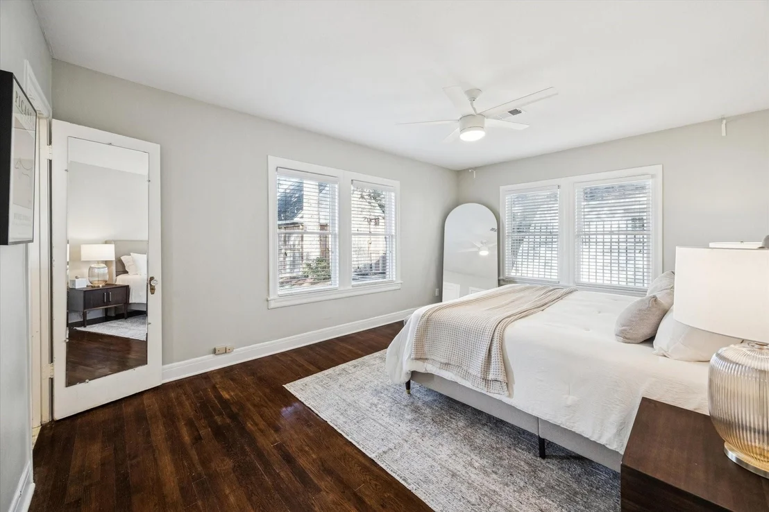 Photo of 1402 Vassar Street