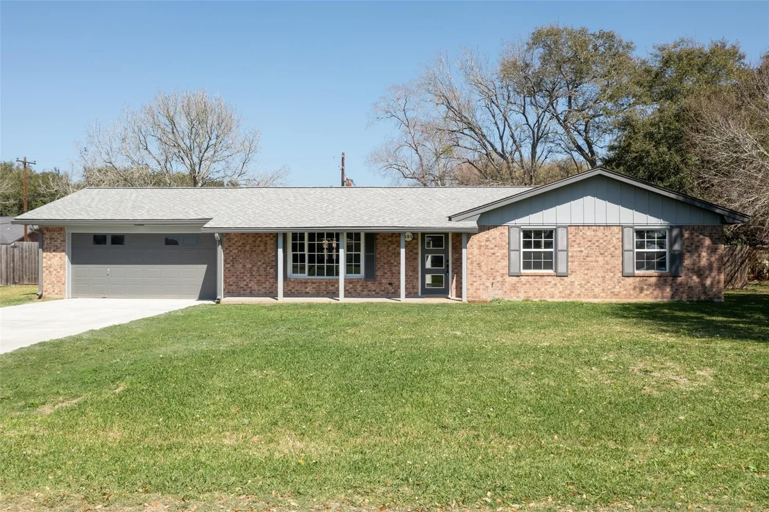 Photo of 605 Helms Avenue
