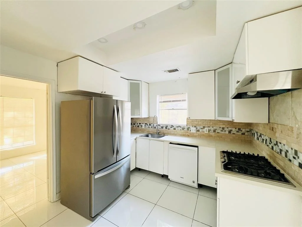 Photo of 6523 Escondido Drive