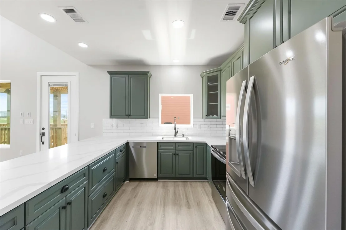 Photo of 234 Bay Avenue