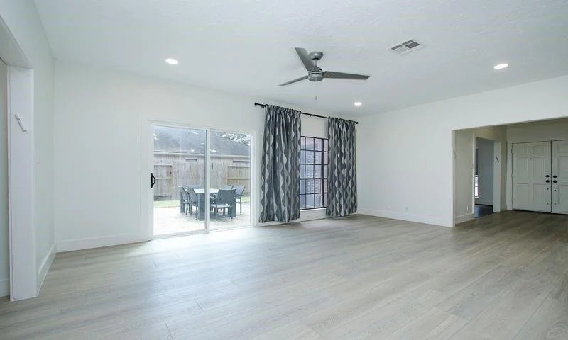 Photo of 8006 Albin Lane