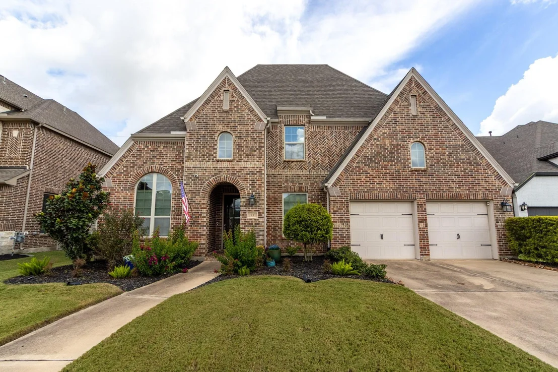Photo of 2831 Maple Oak Lane