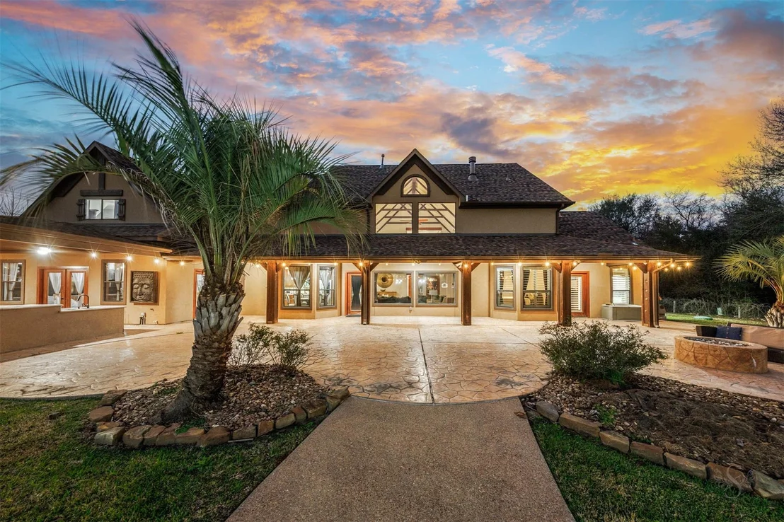 Photo of 26603 Meadow Lane