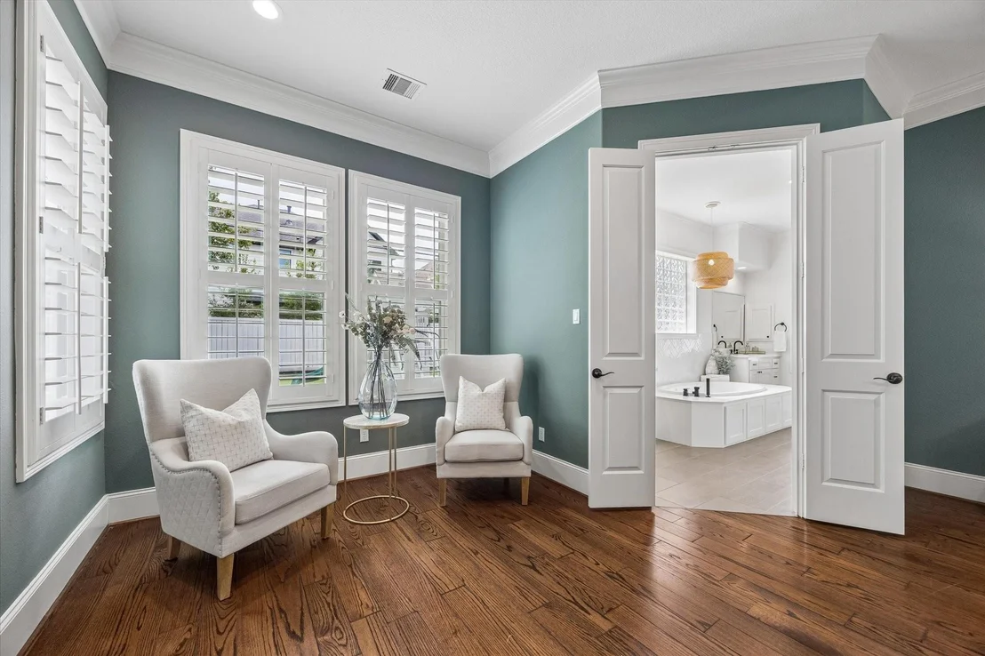 Photo of 1235 Thornton Road