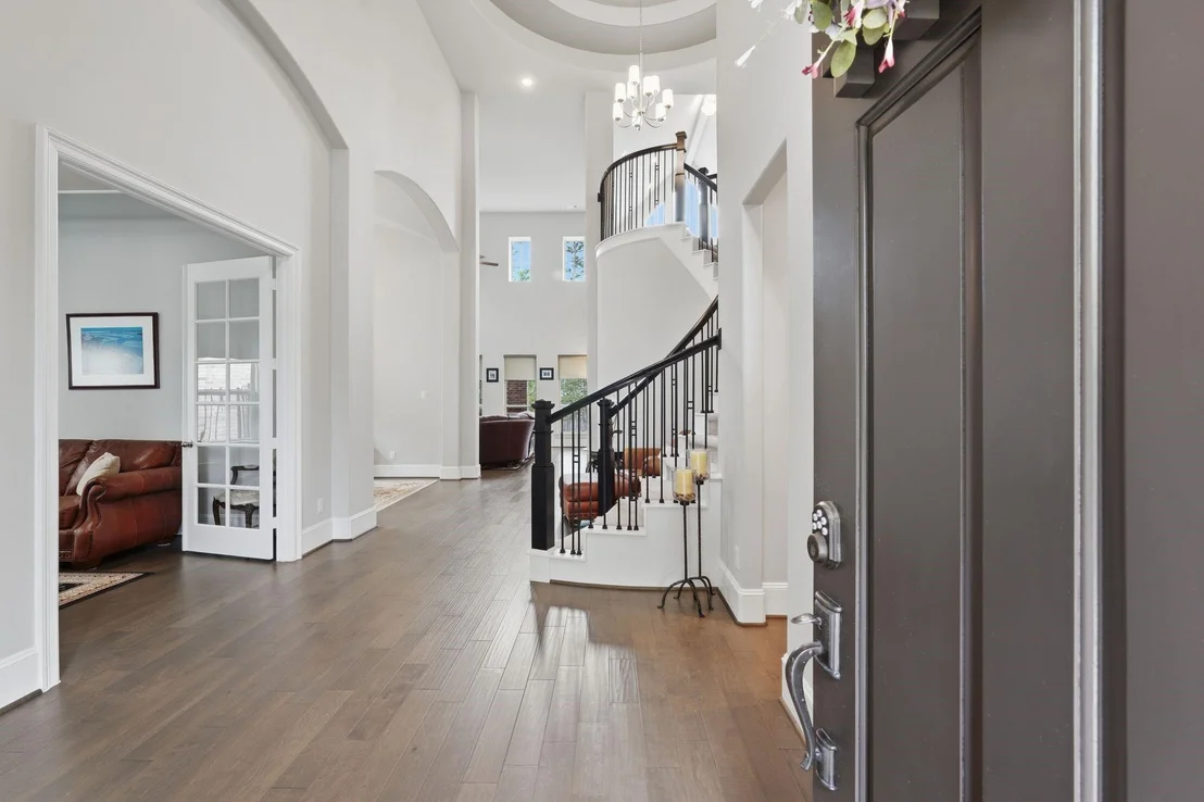 Photo of 111 N Winter Sunrise Circle